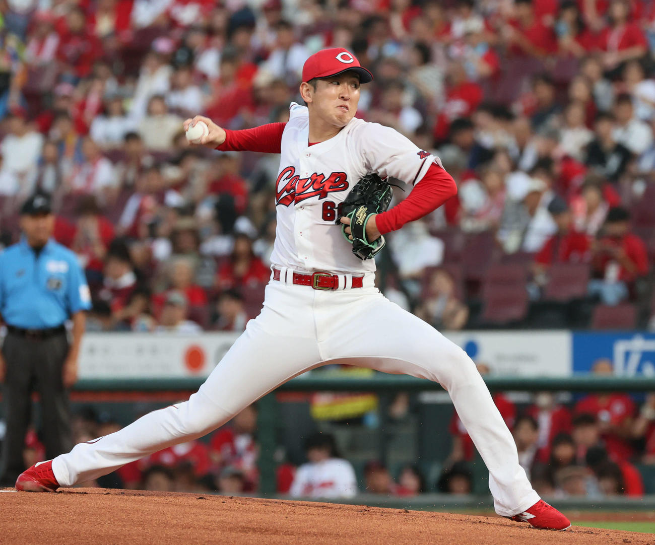 広島対ヤクルト　広島先発の遠藤（撮影・加藤孝規）