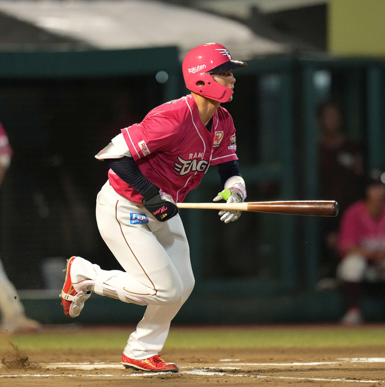 楽天対日本ハム　6回裏楽天2死、安打を放つ宗山（撮影・井上学）