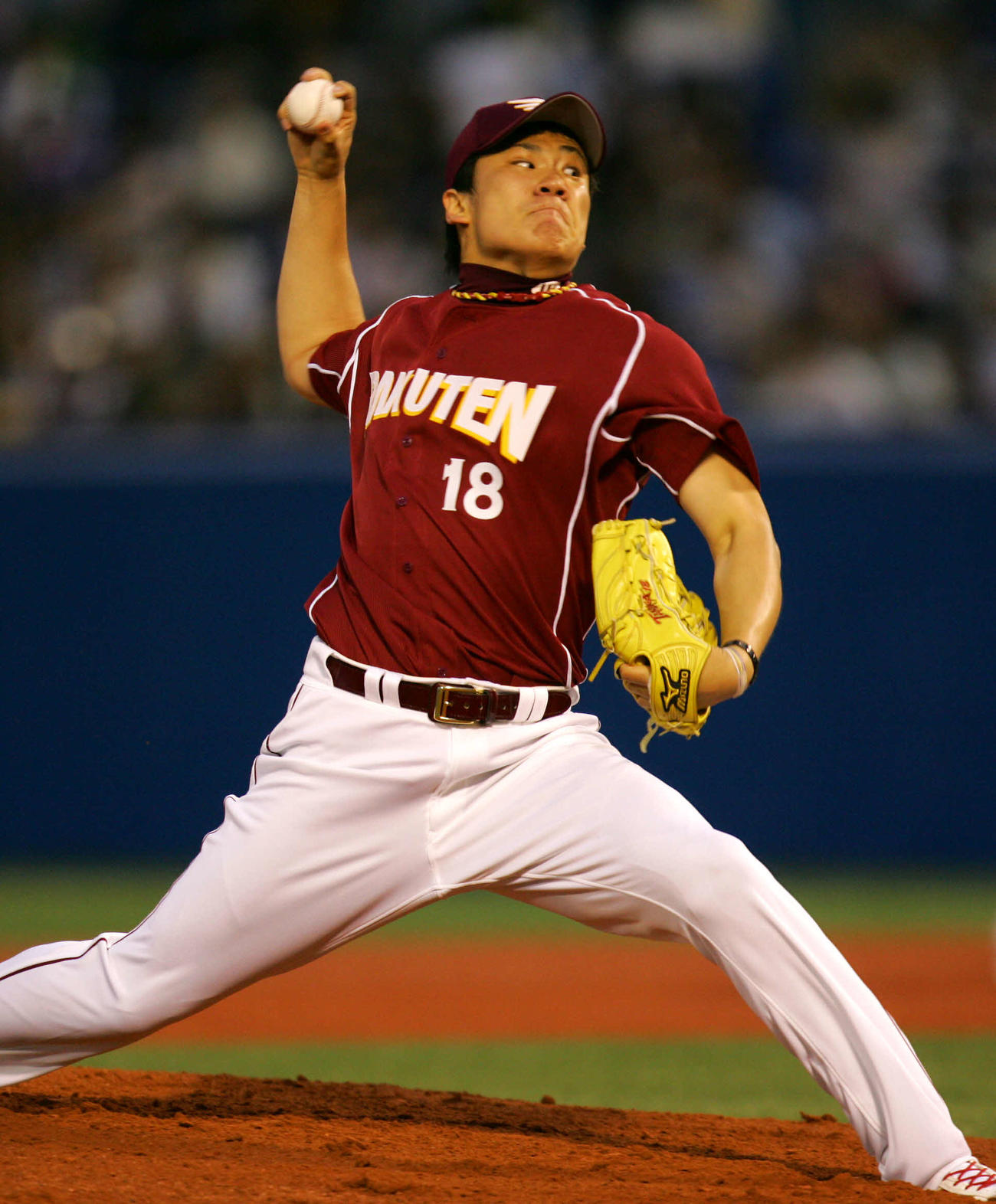 楽天時代、神宮で先発マウンドに上がるプロ2年目の田中将大（2008年5月撮影）