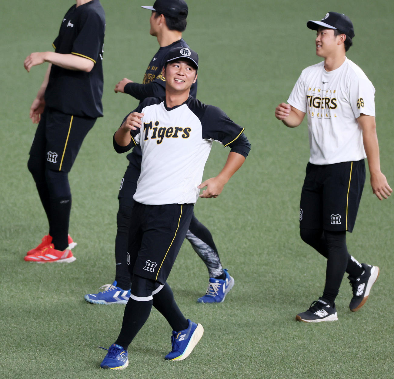 阪神対中日　1軍の練習に参加する井坪（撮影・加藤哉）