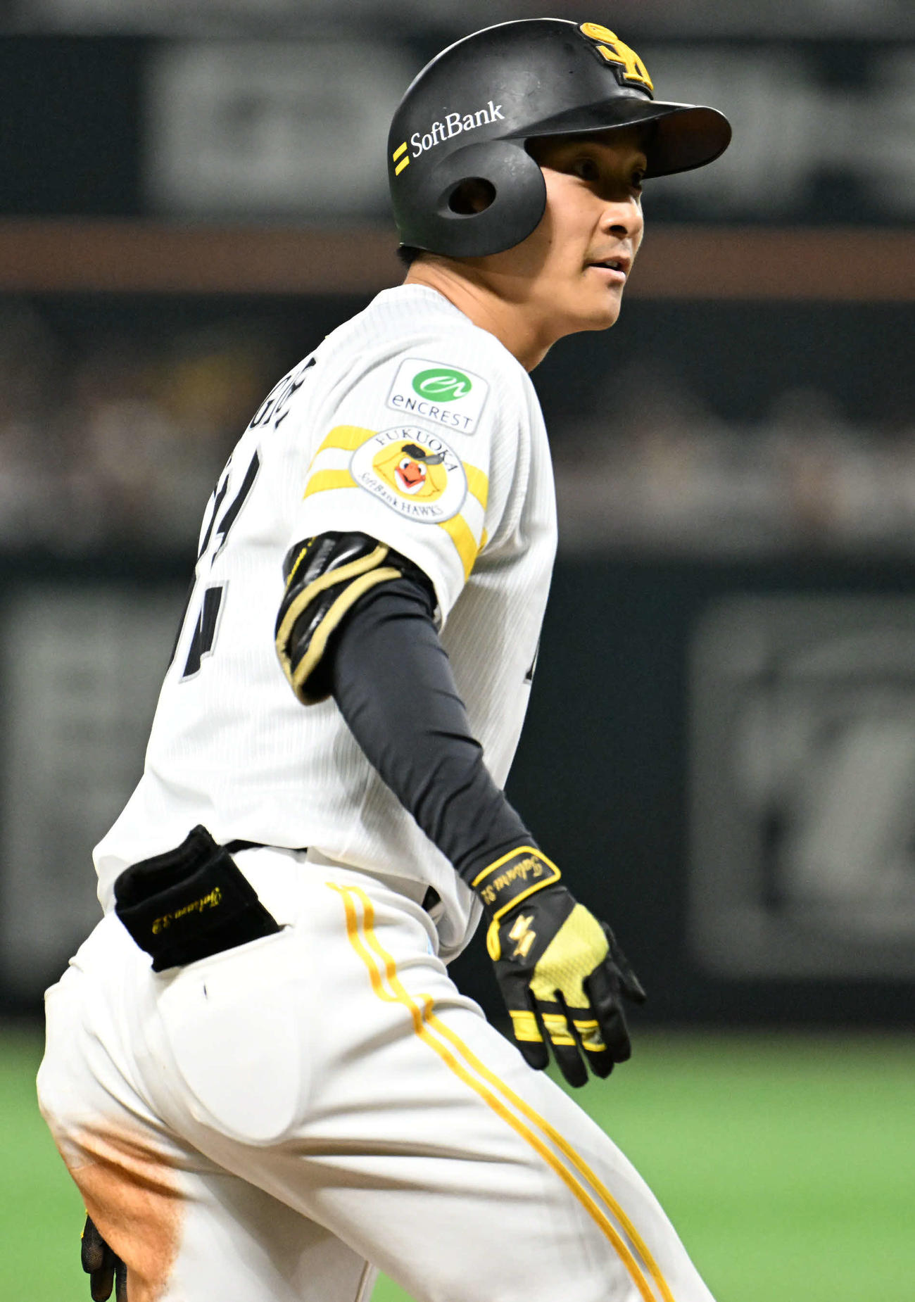 ソフトバンク対西武　2回裏ソフトバンク2死一、二塁、柳町は適時打を放つ（撮影・林敢治）