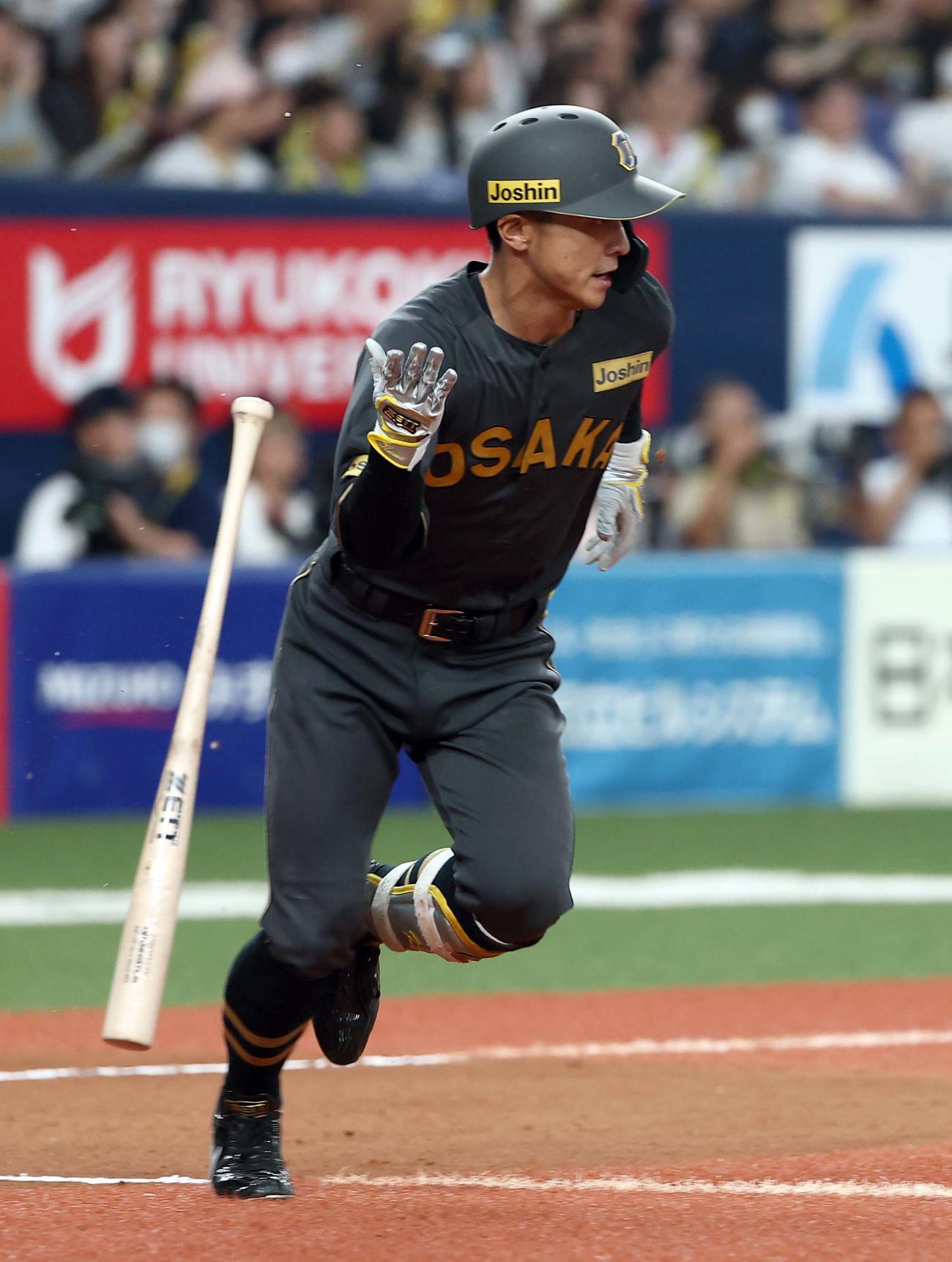 阪神対中日　6回裏阪神2死一、三塁、熊谷は適時打を放つ（撮影・上田博志）