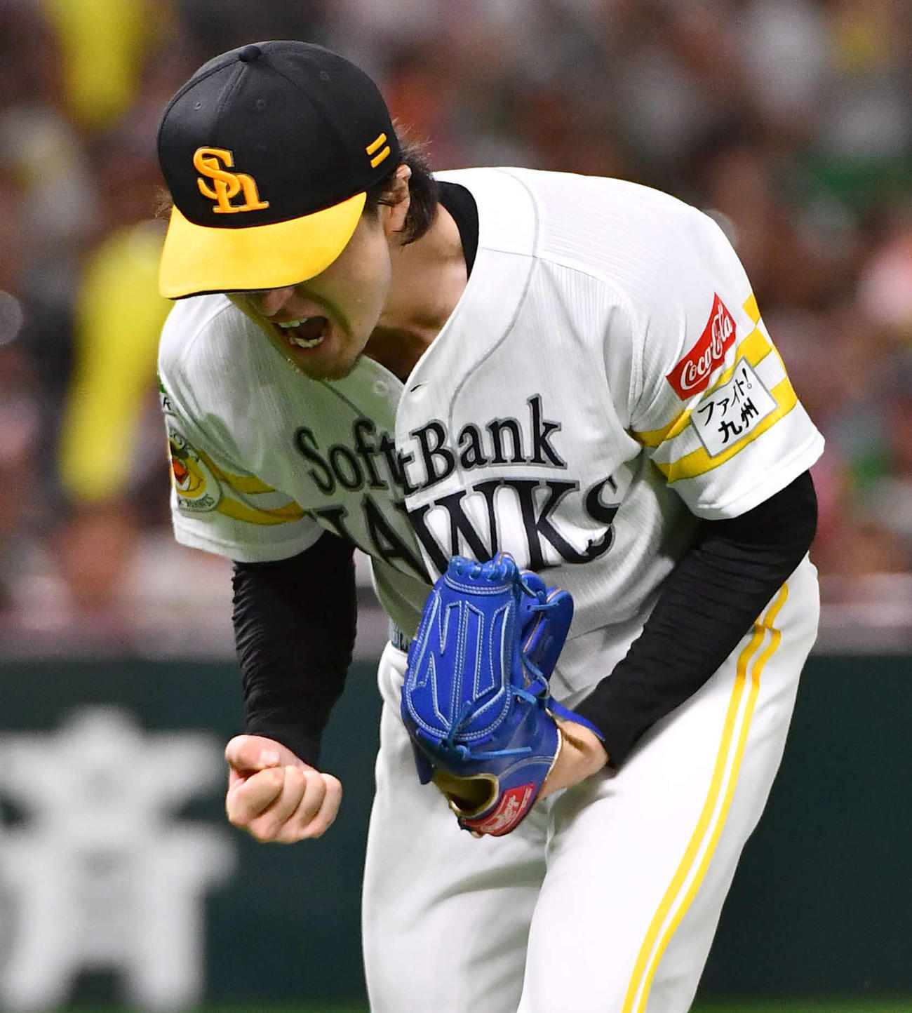 ソフトバンク対西武　7回表西武2死満塁、村田を見逃し三振に抑え、雄たけびをあげる上沢（撮影・岩下翔太）