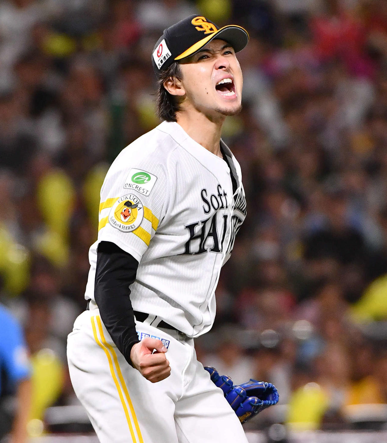ソフトバンク対西武　7回表西武2死満塁、村田を見逃し三振に抑え、雄たけびをあげる上沢（撮影・岩下翔太）
