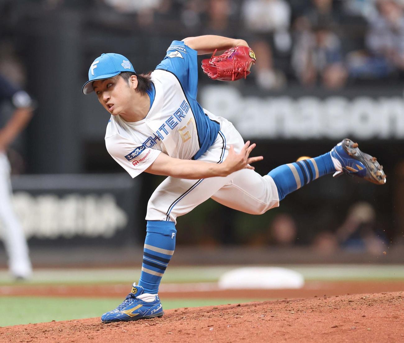 日本ハム対オリックス　7回に登板の山本拓（撮影・黒川智章）