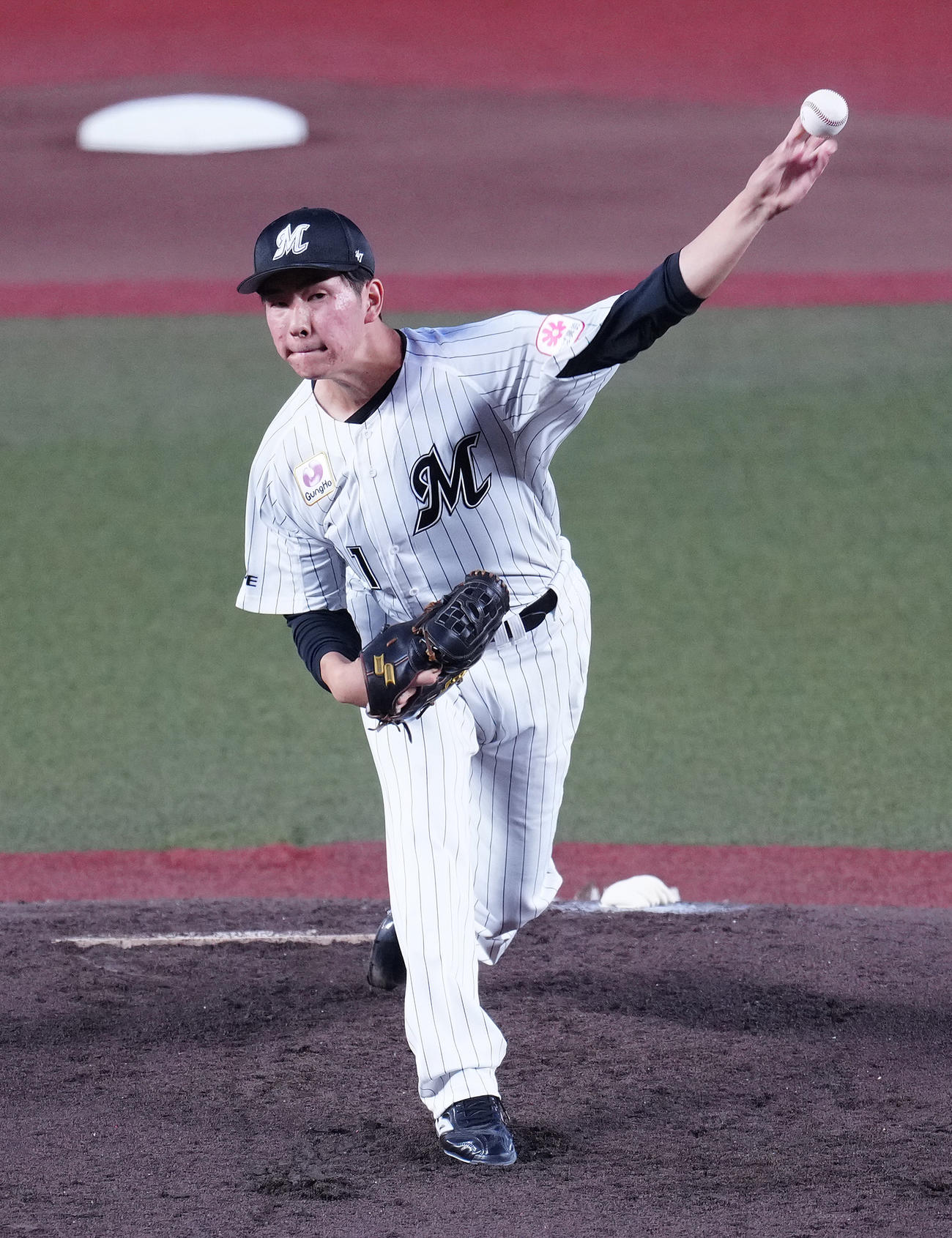 ロッテ対楽天　先発し力投するロッテ吉川（撮影・鈴木みどり）