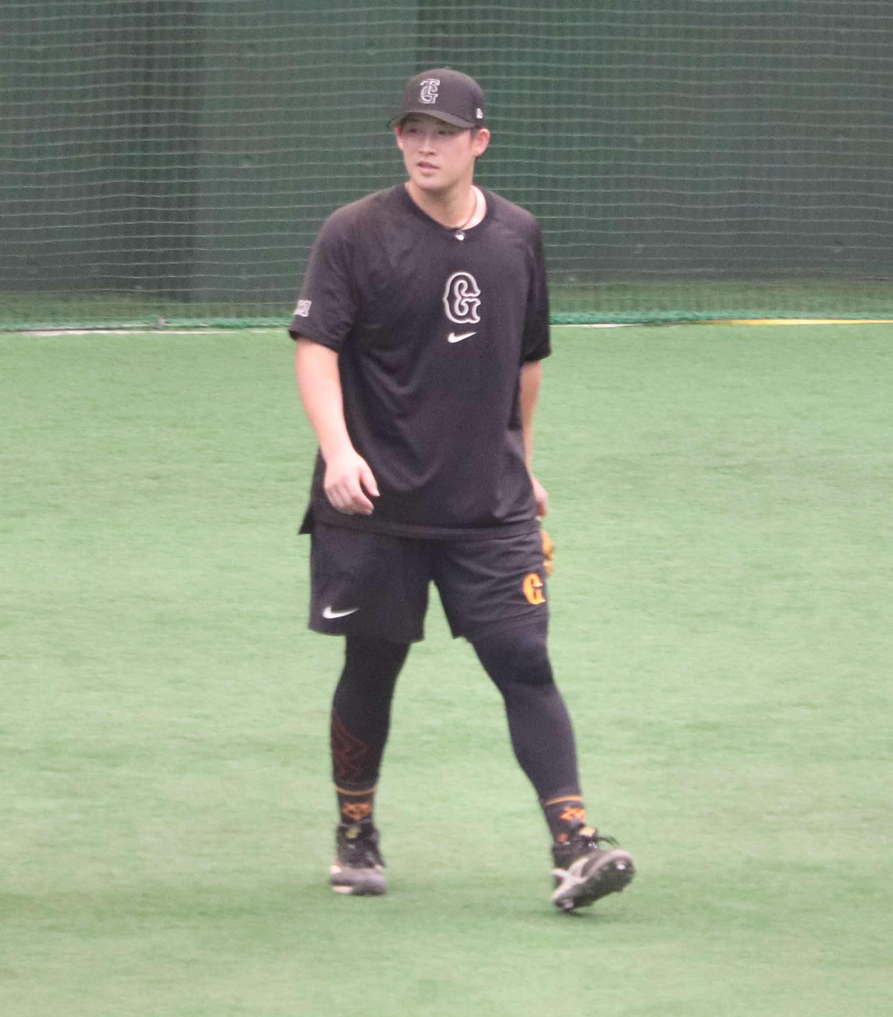 ジャイアンツ球場の室内練習場所で行われた2軍練習に合流した巨人増田陸