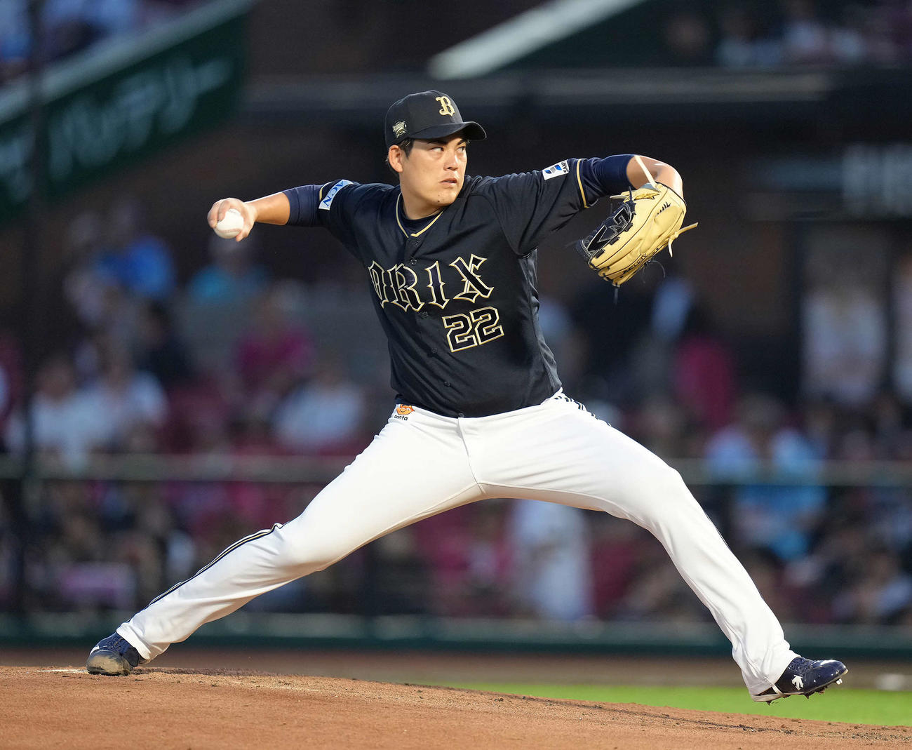 楽天対オリックス　オリックス先発の九里（撮影・足立雅史）