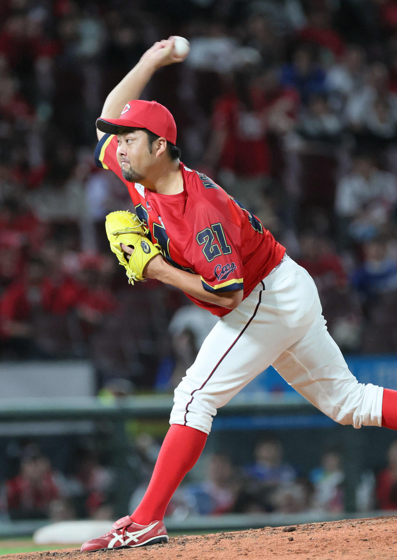 広島対中日　11回表中日、広島5番手の中崎（撮影・加藤孝規）