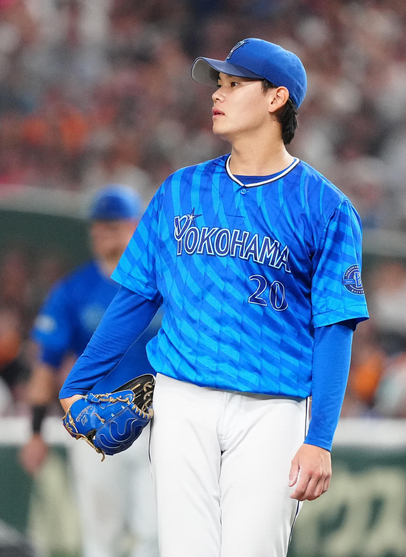巨人対DeNA 6回裏巨人2死一、二塁、泉口に適時二塁打を浴びる坂本（撮影・江口和貴）
