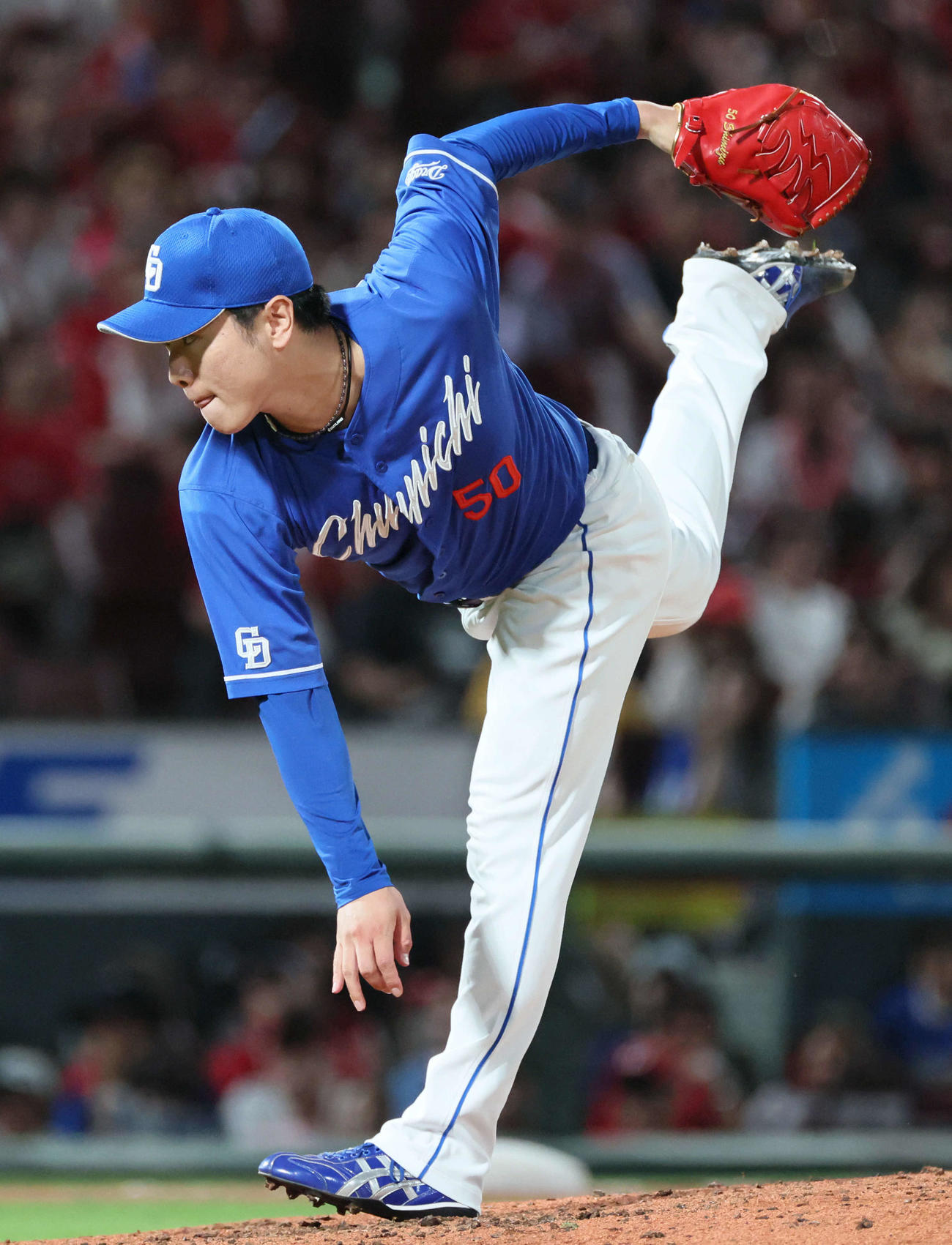 広島対中日　8回裏広島、中日3番手の清水（撮影・加藤孝規）