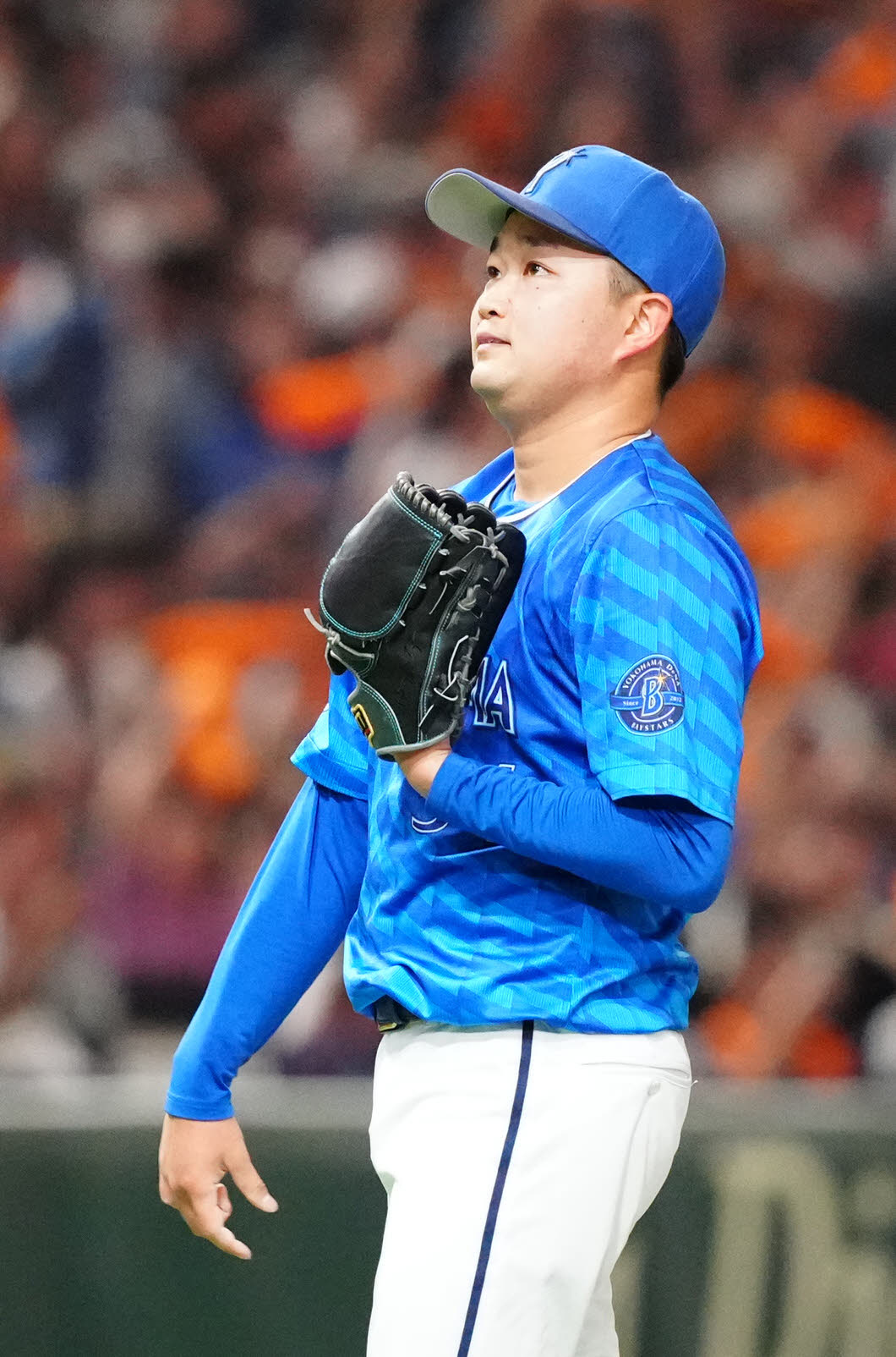 巨人対DeNA 7回裏巨人1死、岡本に2打席連続となるソロ本塁打を浴びる石田裕（撮影・江口和貴）
