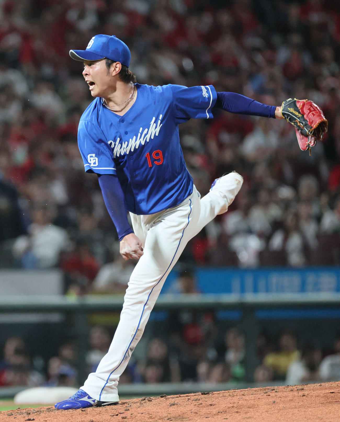 広島対中日　8回裏広島、好投する中日先発の高橋宏（撮影・加藤孝規）