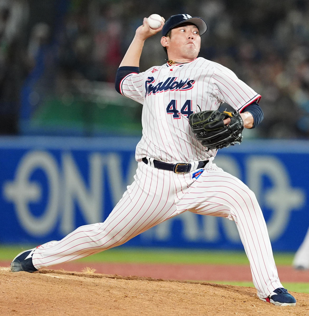 ヤクルト対阪神　11回表に登板するヤクルト大西（撮影・清水貴仁）