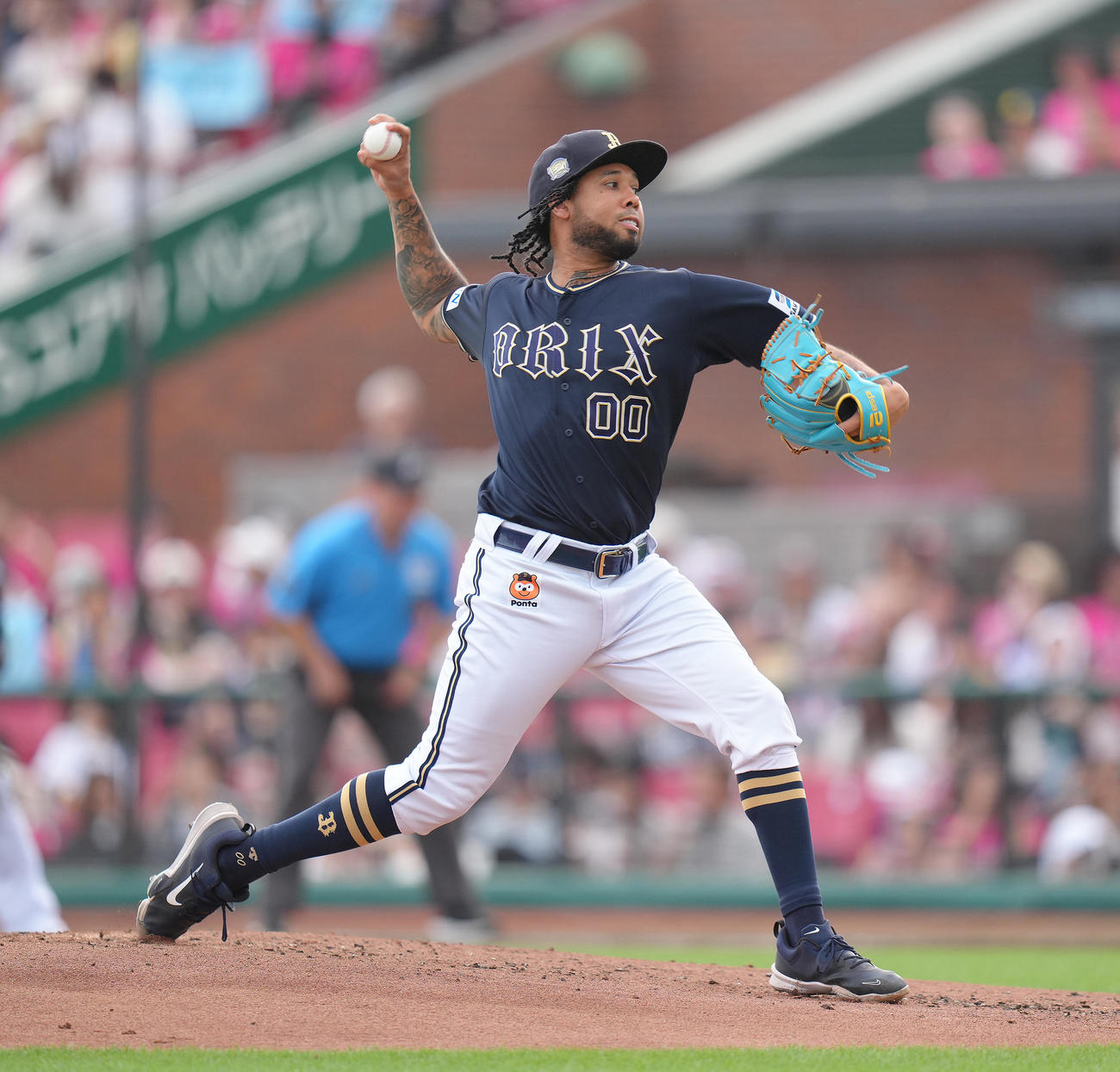 楽天対オリックス　オリックス先発のエスピノーザ（撮影・足立雅史）