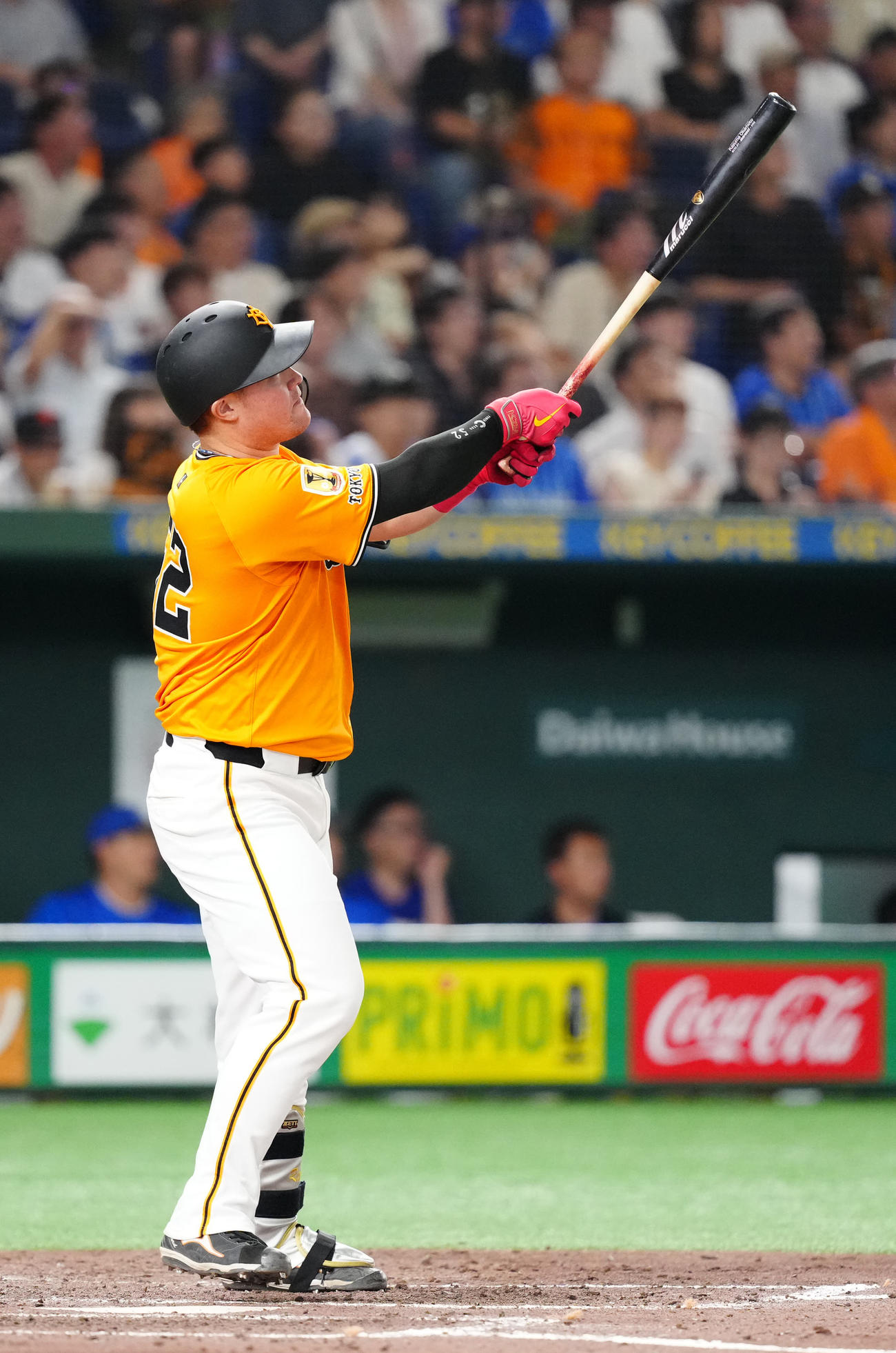 巨人対DeNA 5回裏巨人2死、ソロ本塁打を放つリチャード（撮影・江口和貴）
