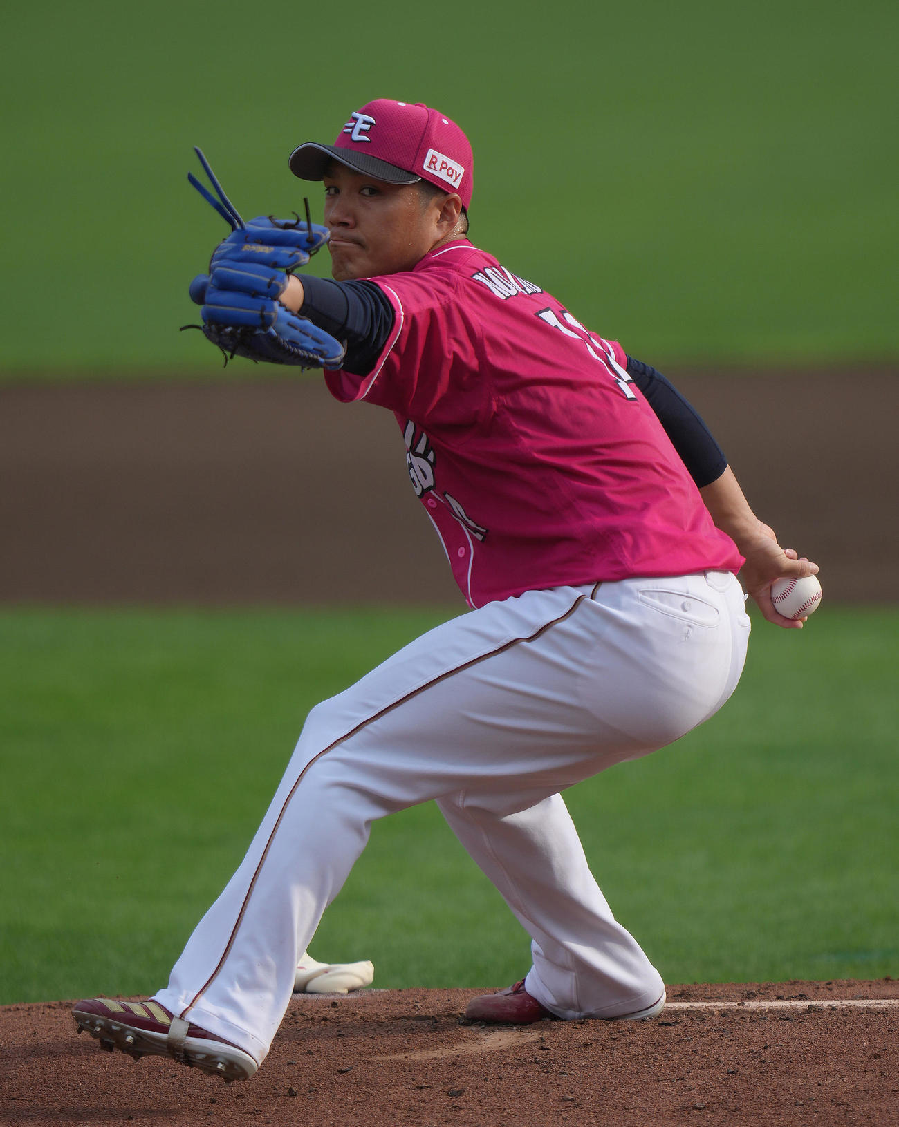 楽天対オリックス　楽天先発の則本（撮影・足立雅史）