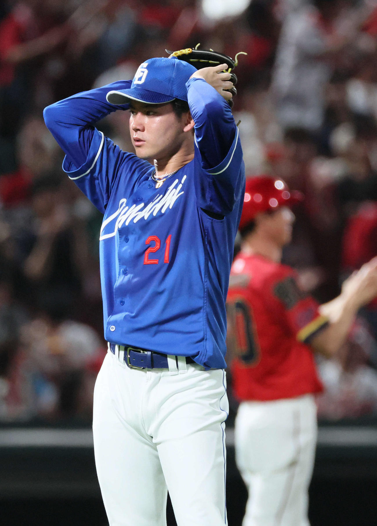 広島対中日　3回裏広島2死二塁、末包に左越え2点本塁打を浴びた金丸（撮影・加藤孝規）