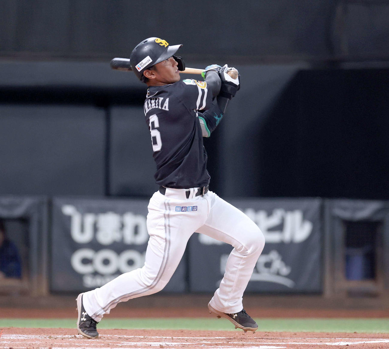 22日日本ハム戦で本塁打を放ったソフトバンク今宮健太