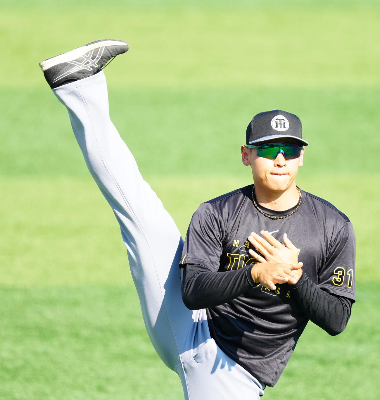 DeNA対阪神　試合前練習に臨む阪神早川（撮影・江口和貴）