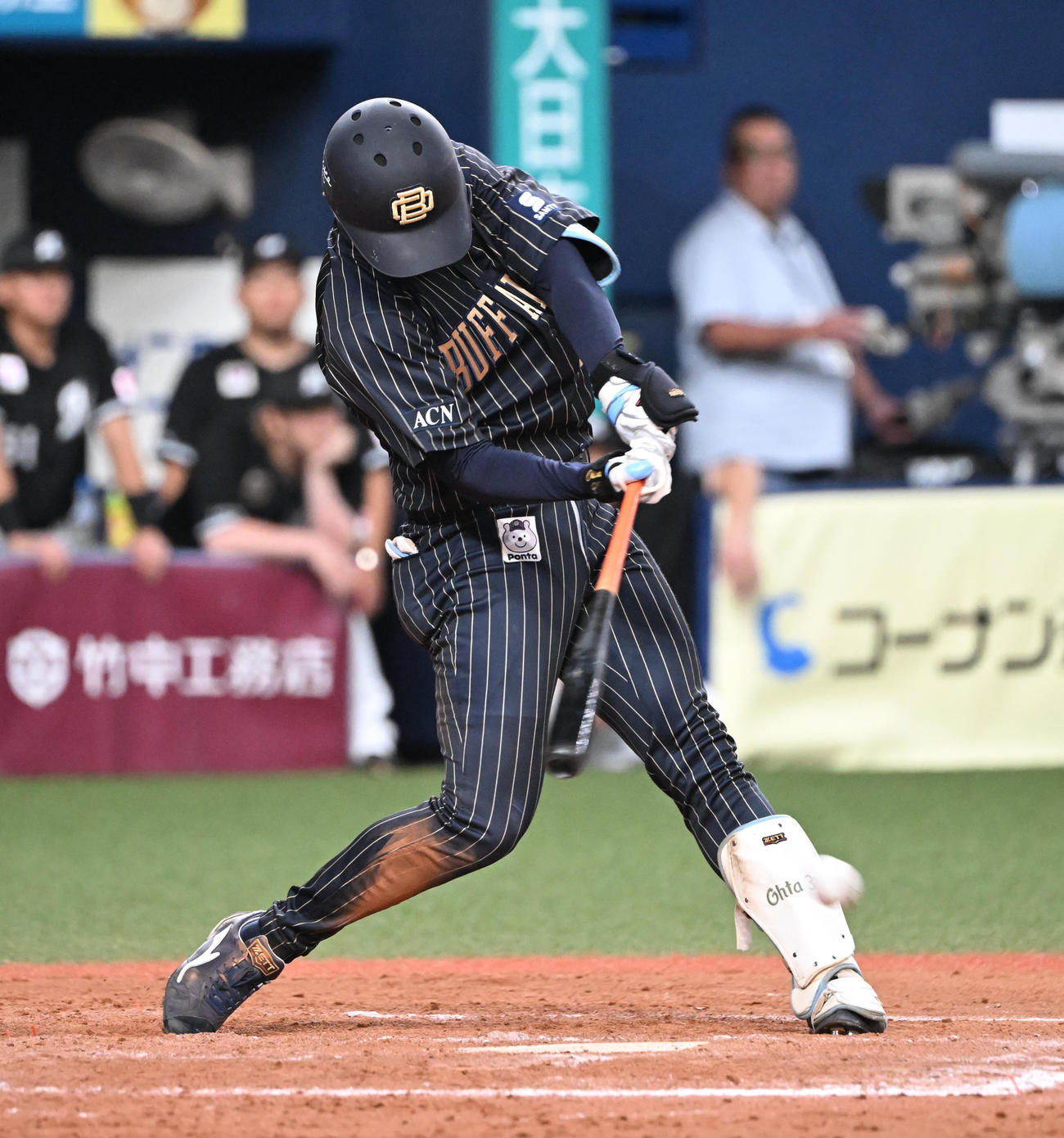 オリックス対ロッテ　12回裏オリックス2死一、二塁、右前サヨナラ適時打を放つ太田（撮影・和賀正仁）