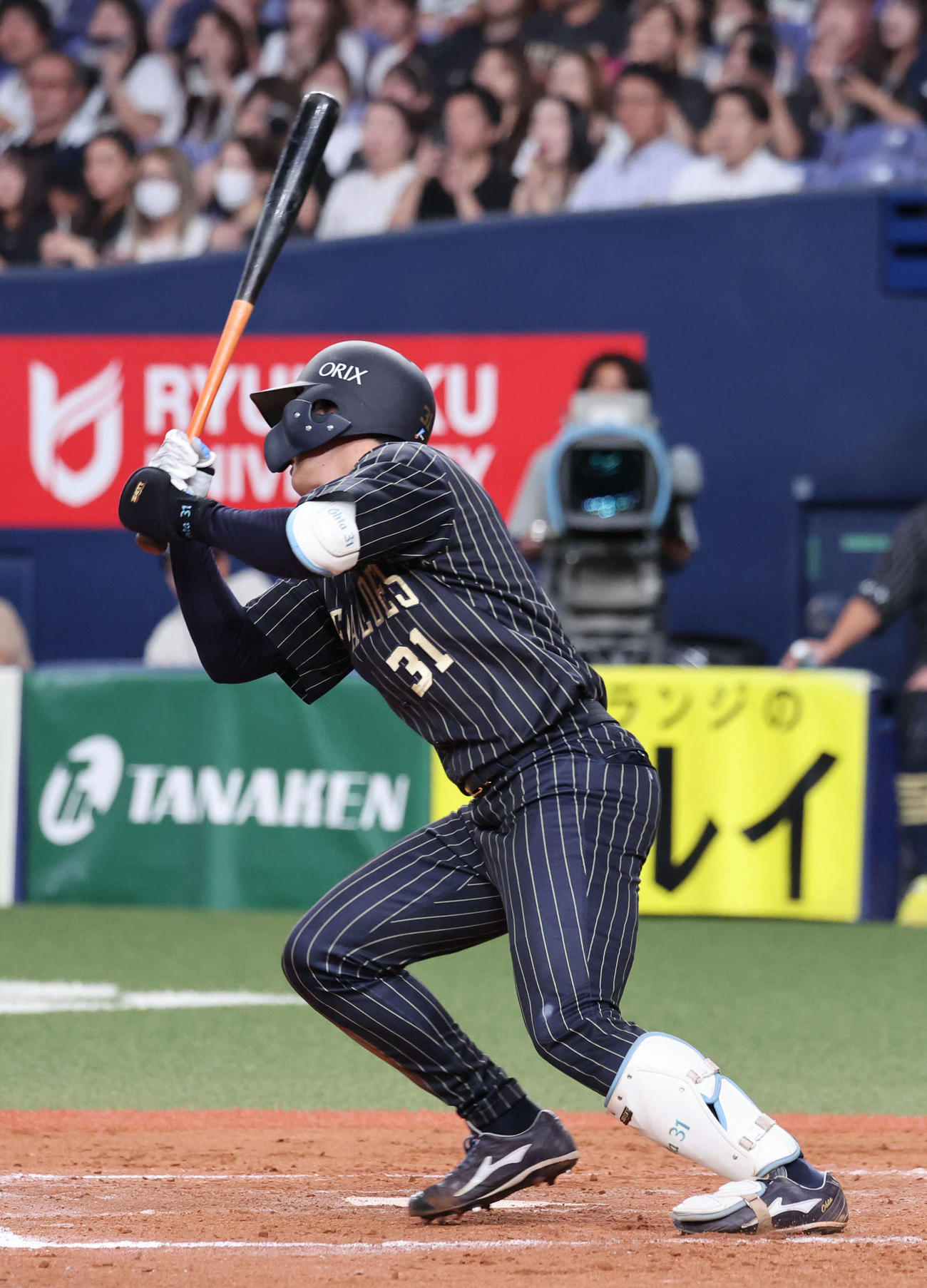 オリックス対ロッテ　12回裏オリックス2死一、二塁、太田はサヨナラの右前適時打を放つ（撮影・西尾就之）