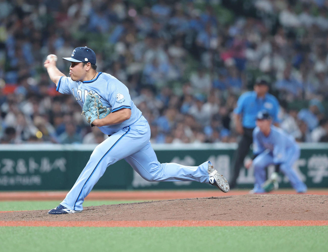 西武対日本ハム　9回表、5番手で登板する平良（撮影・河田真司）