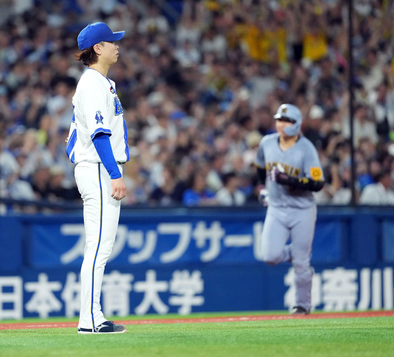 DeNA対阪神　9回表阪神2死一塁、大山悠輔に2点本塁打を浴びる入江（撮影・たえ見朱実）
