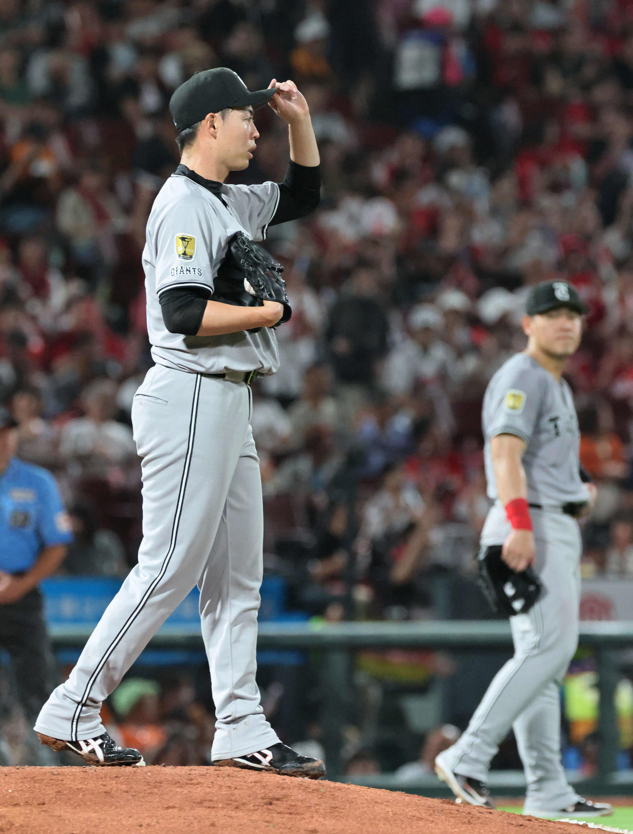 広島対巨人　5回裏広島無死二、三塁、ファビアンに左2点適時打を浴びた森田（撮影・加藤孝規）