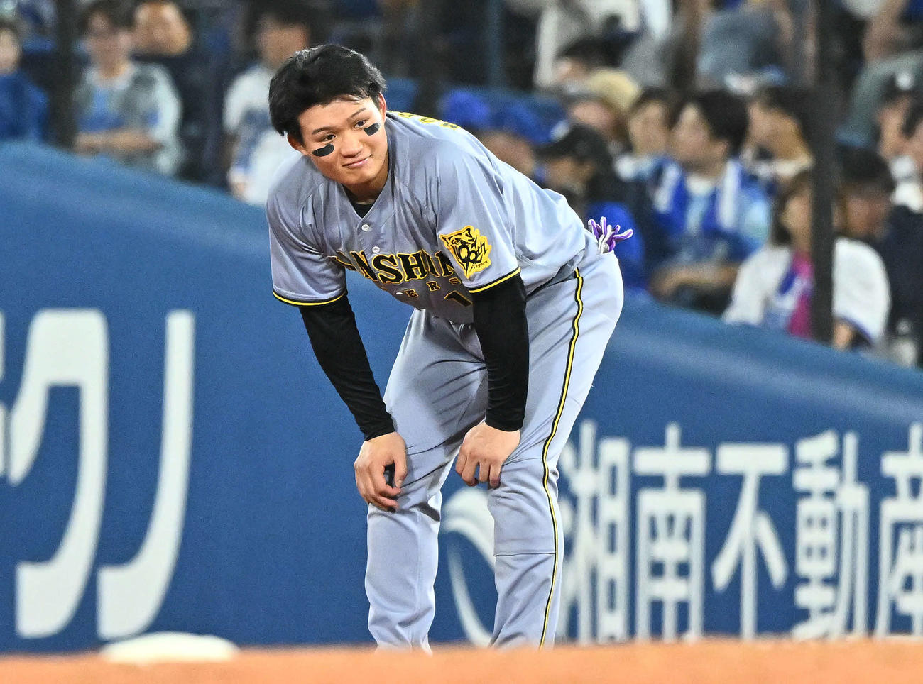 DeNA対阪神　8回表阪神2死二塁、森下は三ゴロに倒れる（撮影・滝沢徹郎）