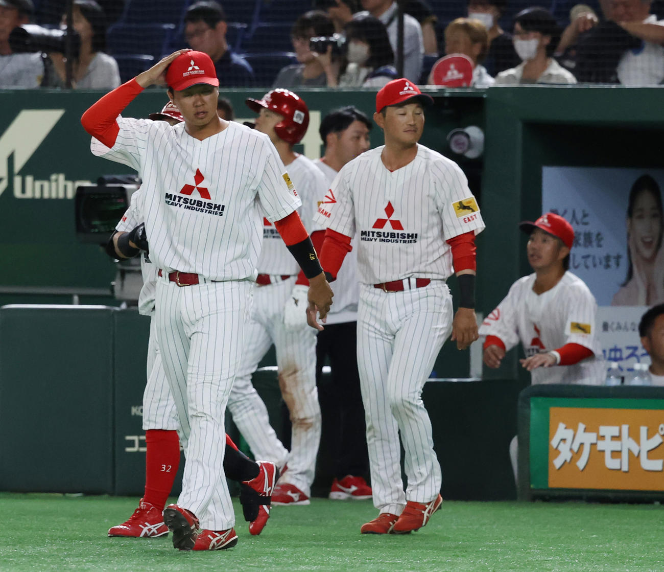 NTT西日本対三菱重工East　前年度優勝の三菱重工Eastは開幕戦で敗れた（撮影・柴田隆二）　　