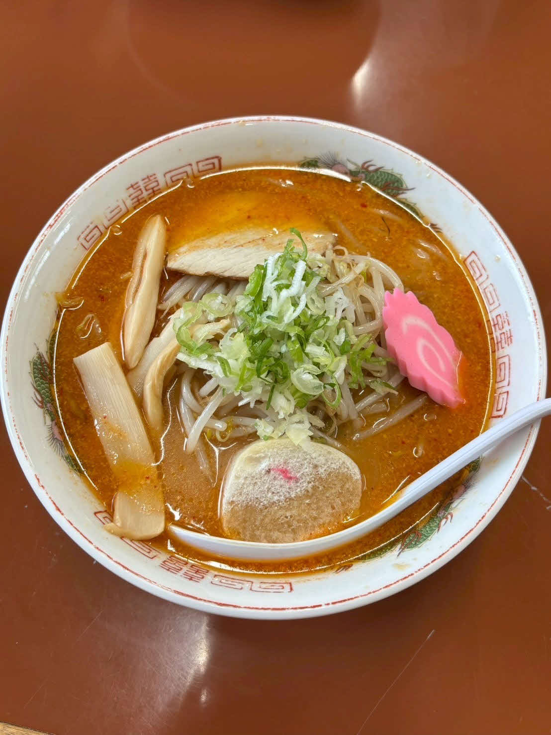 日本ハム伊藤の思い出の味「辛味もやしラーメン（味噌）」