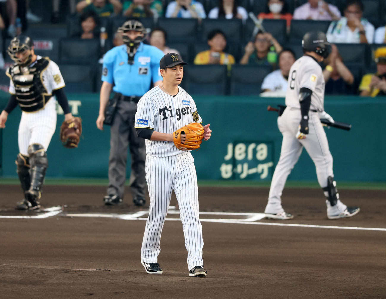 阪神対巨人　1回表巨人無死、大竹は丸から三振を奪う（撮影・加藤哉）