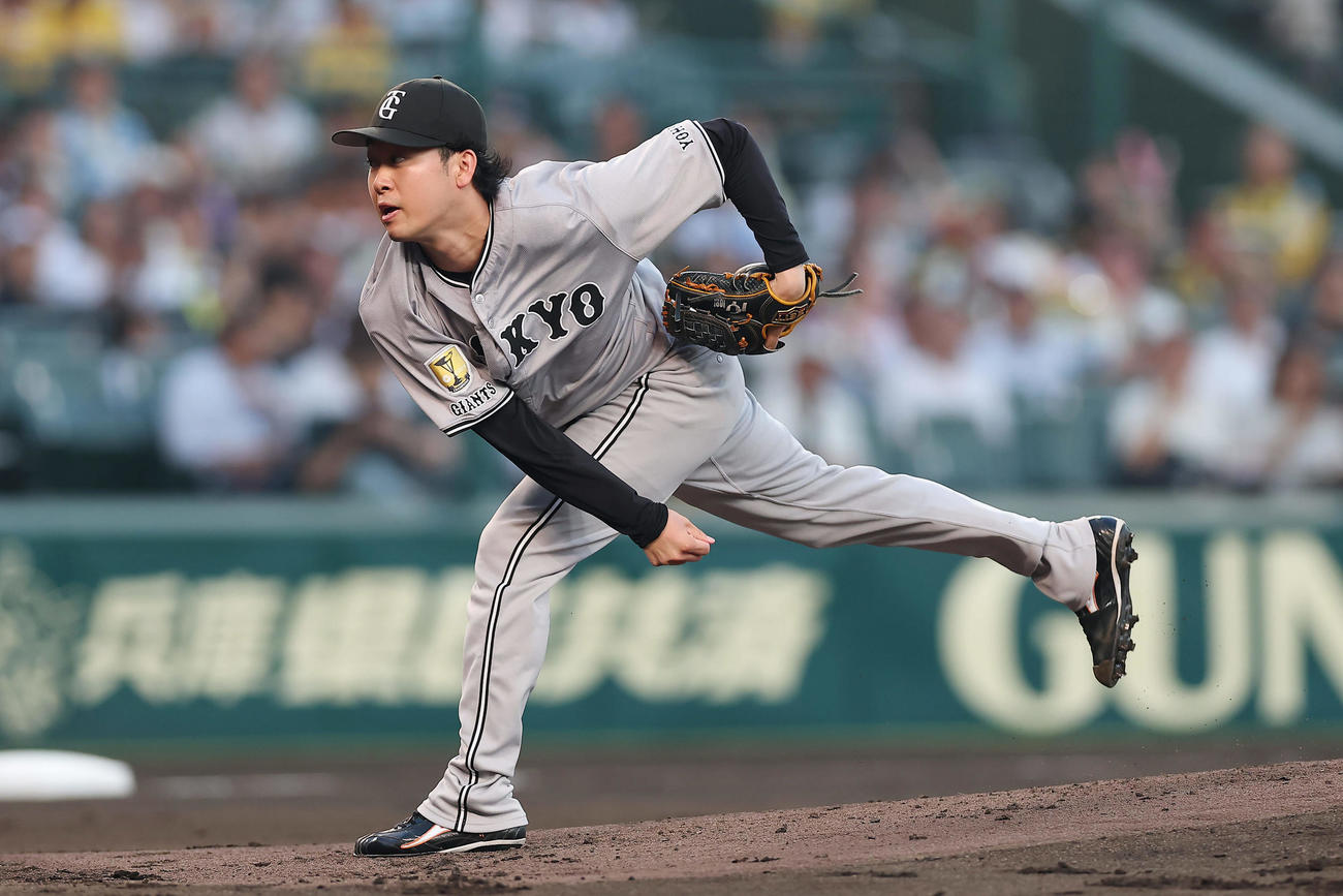 阪神対巨人　力投する巨人先発の山崎（撮影・前田充）
