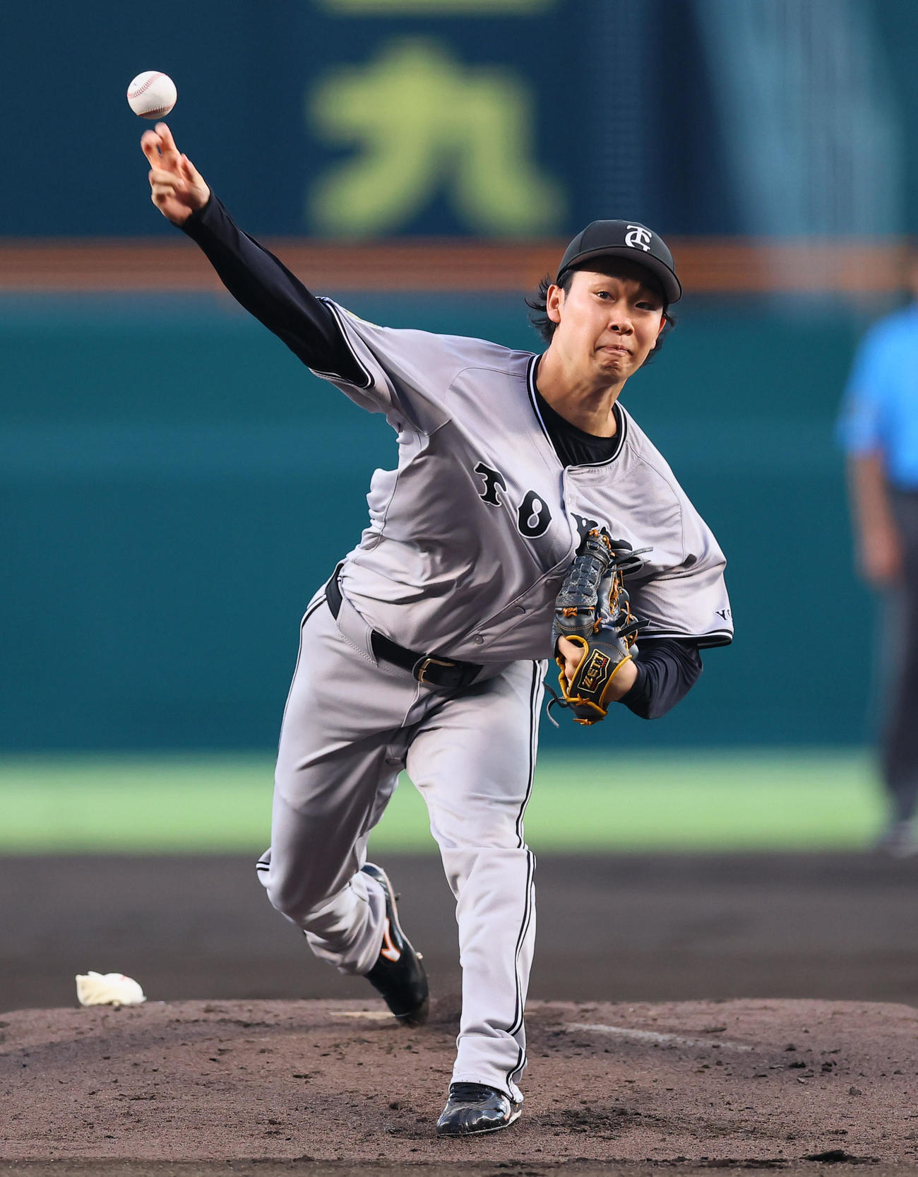 阪神対巨人　巨人先発の山崎（撮影・藤尾明華）