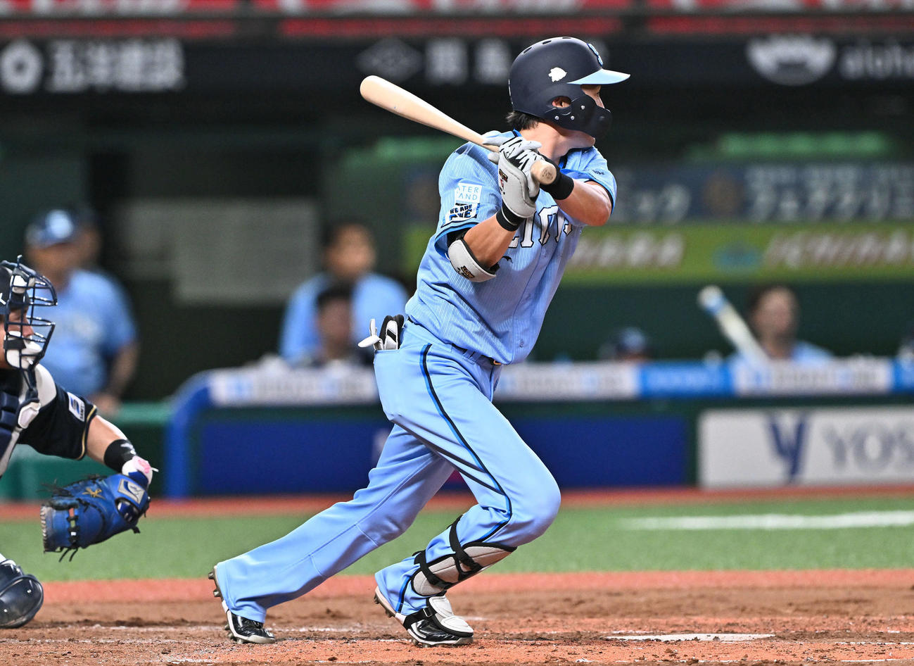 西武対オリックス　3回裏西武2死一、三塁、源田は適時打を放つ（撮影・滝沢徹郎）