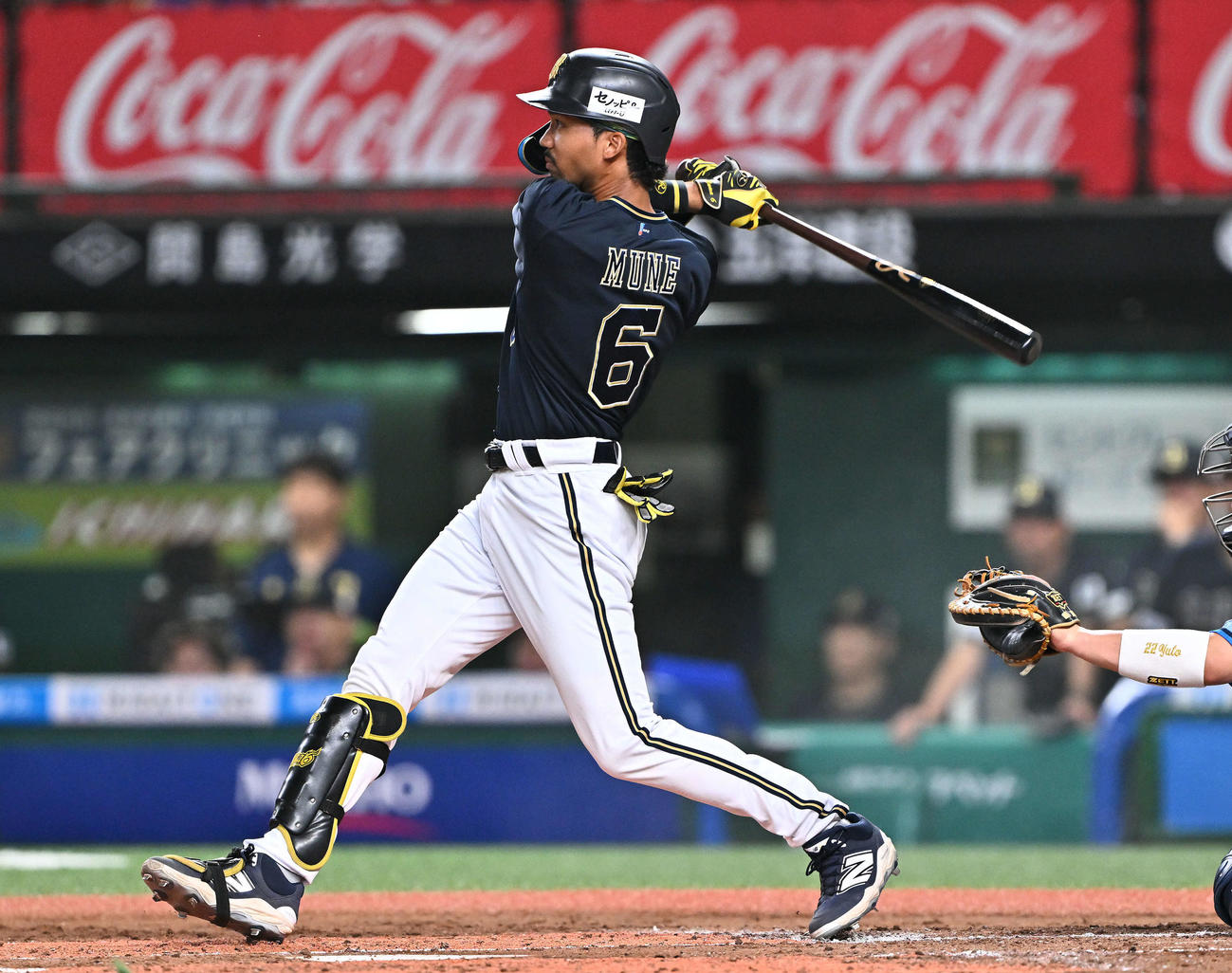 西武対オリックス　2回表オリックス1死一、三塁、宗は右越え先制3点本塁打を放つ（撮影・滝沢徹郎）