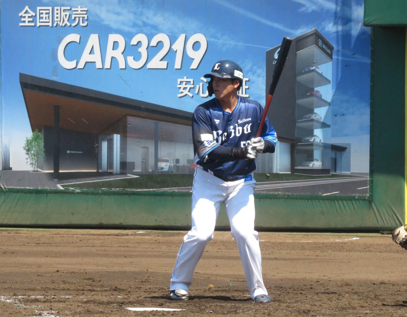 西武3軍－立大　右手有鉤（ゆうこう）骨骨折から実戦復帰した西武仲三河（撮影・金子真仁）