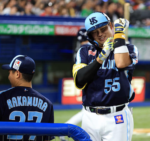 【村上宗隆選手 実使用 リストバンド・リストガード】 村上宗隆選手 実使用 リストバンド・リストガード】 3日、56号を放った