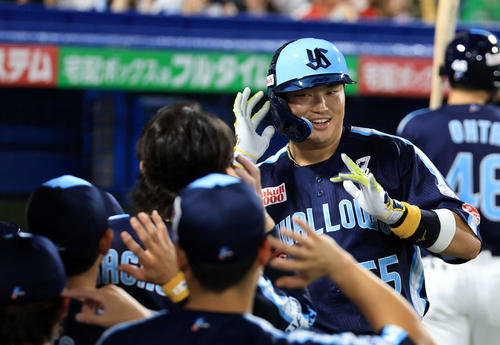 ヤクルト】村上宗隆「夢と希望、元気を」小児がんと闘う子らに贈る1人