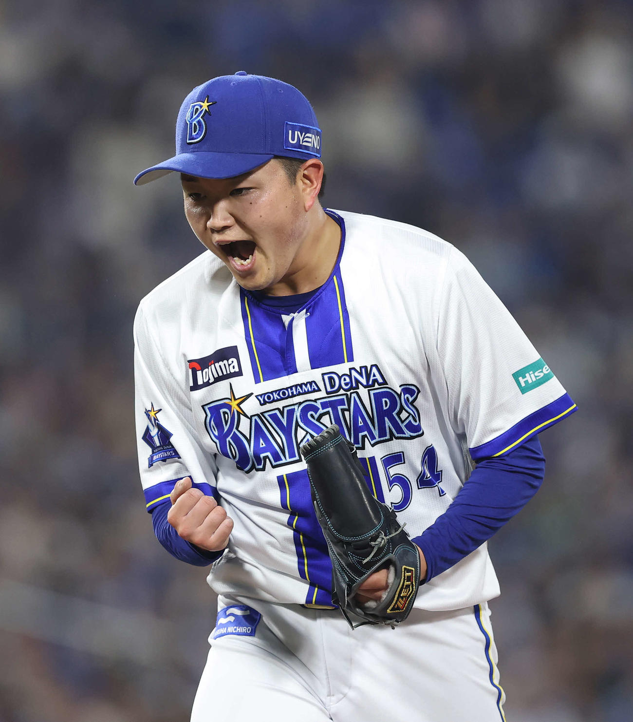 DeNA対中日　7回表を抑えガッツポーズする石田裕（撮影・河田真司）