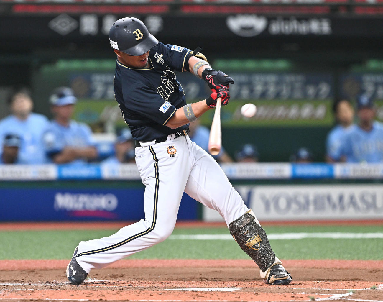 西武対オリックス　2回表オリックス1死、頓宮は右前打を放つ（撮影・滝沢徹郎）