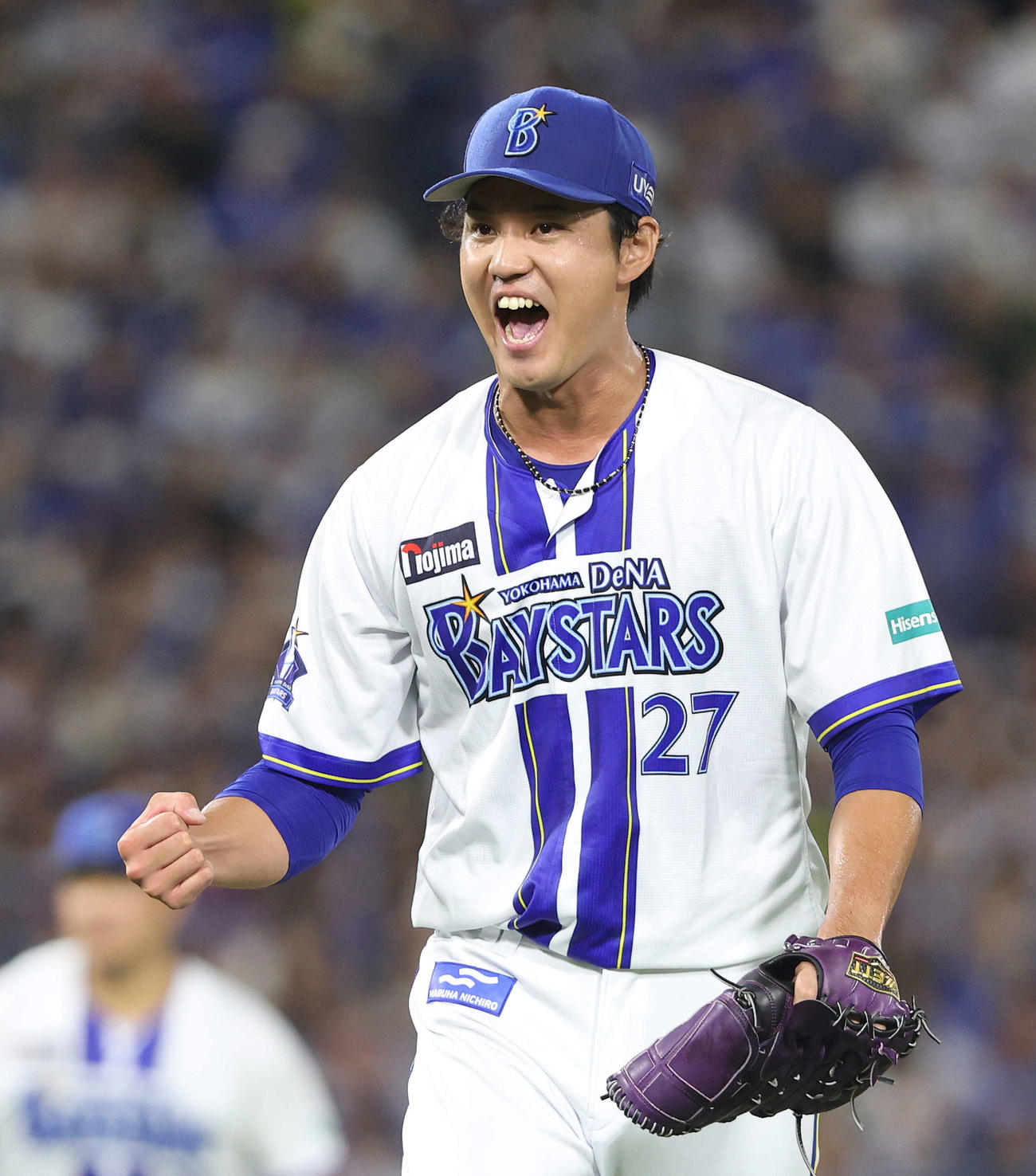 DeNA対中日　4回表中日2死一、二塁、板山を空振り三振に抑えガッツポーズする藤浪（撮影・河田真司）