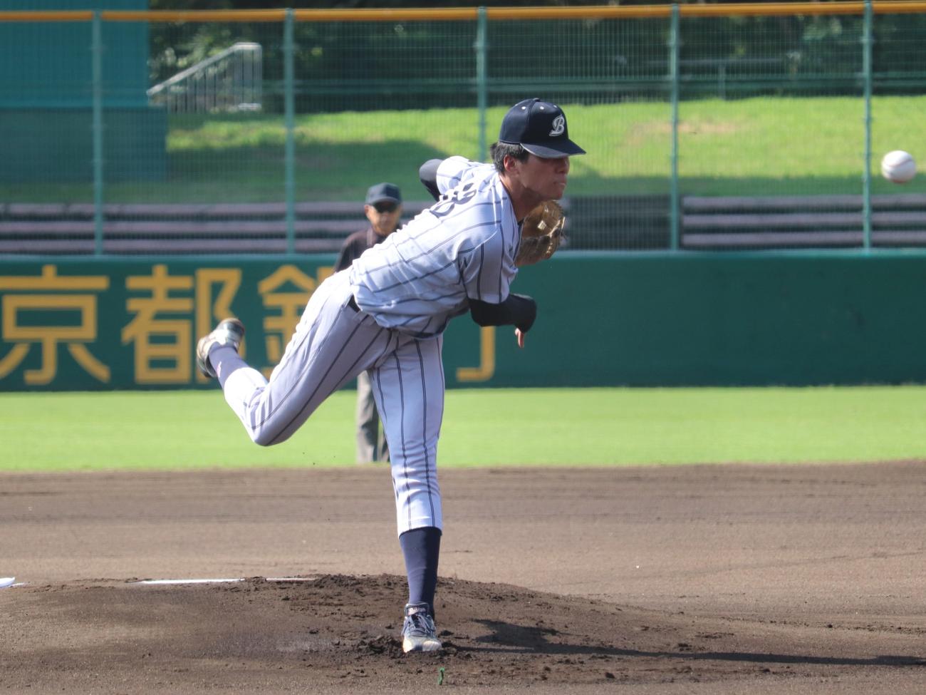 京滋大学野球　第1節1回戦大谷大対仏教大　仏教大の先発、赤木（撮影・中島麗）