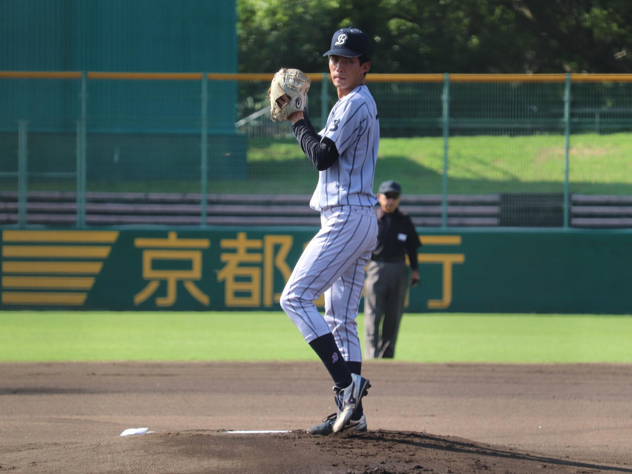 京滋大学野球　第1節1回戦大谷大対仏教大　仏教大の先発、赤木（撮影・中島麗）
