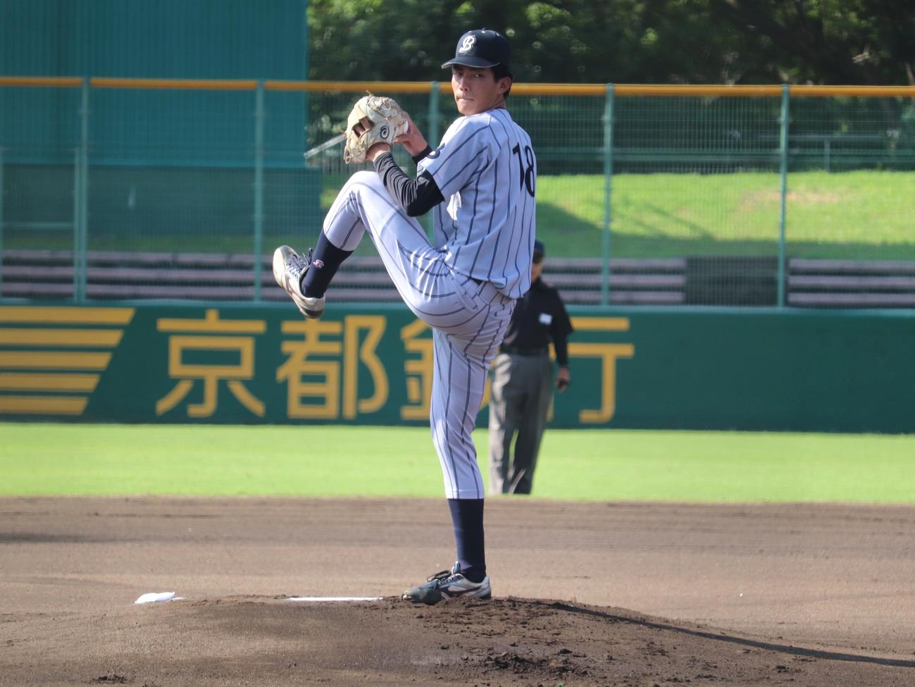 京滋大学野球　第1節1回戦大谷大対仏教大　仏教大の先発、赤木（撮影・中島麗）