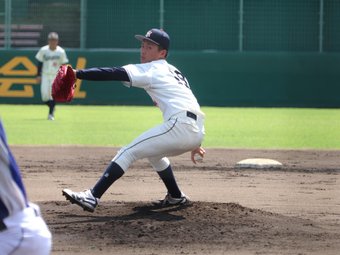 京滋大学野球　第1節1回戦　明治国際医療大対花園大　花園大の先発、藤原（撮影・中島麗）