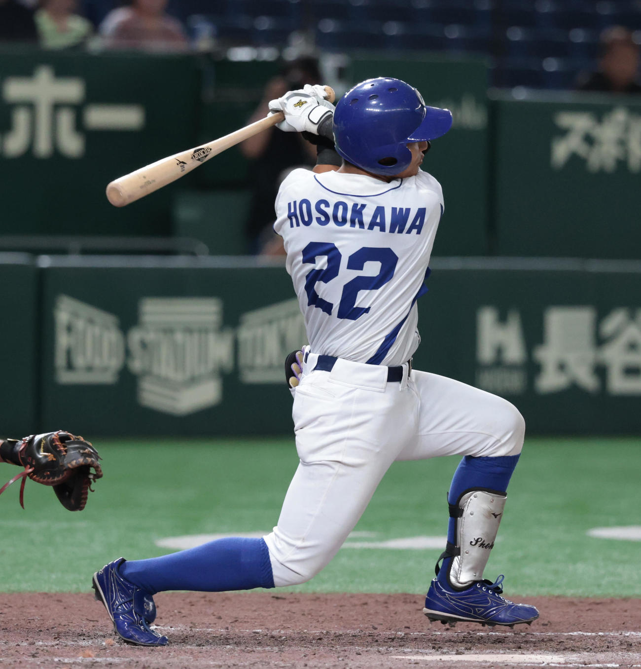 パナソニック対王子　9回裏王子2死二、三塁、細川は中前に同点の適時打を放つ（撮影・柴田隆二）　　