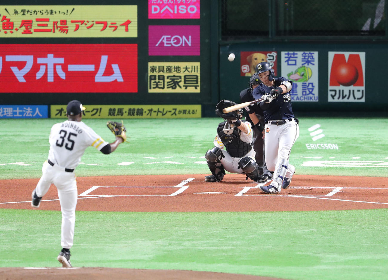 ソフトバンク対オリックス　1回表オリックス無死、広岡は先制本塁打を放つ（撮影・梅根麻紀）