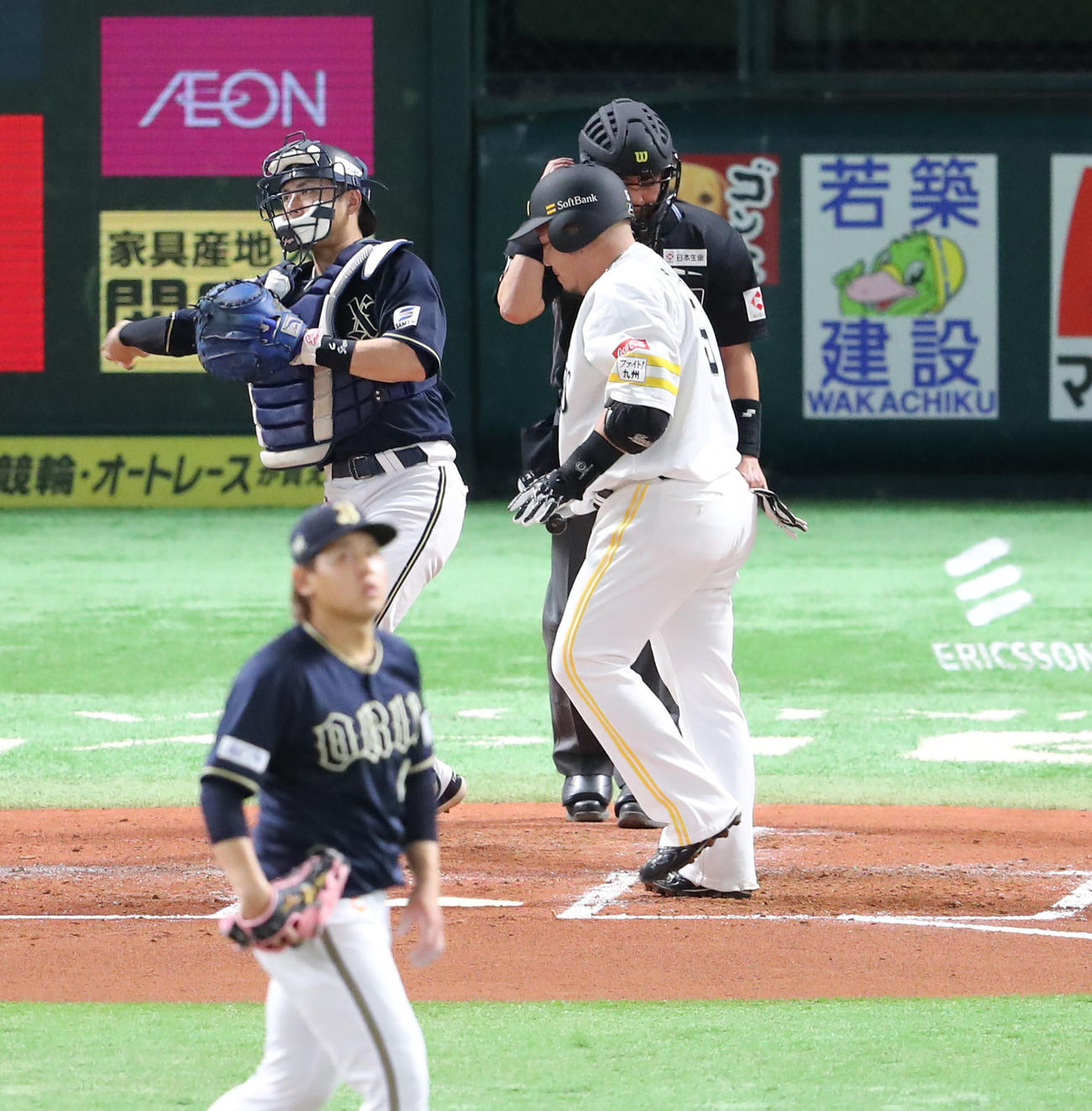 ソフトバンク対オリックス　2回裏ソフトバンク無死、山川は空振りの三振に終わる（撮影・梅根麻紀）